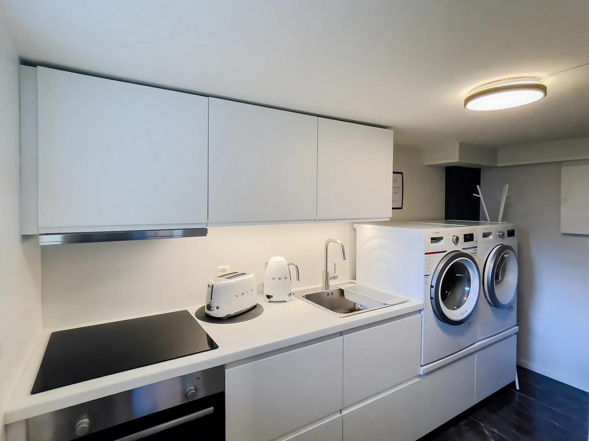 Appartamento Andalsnes Underground Flat Esterno foto