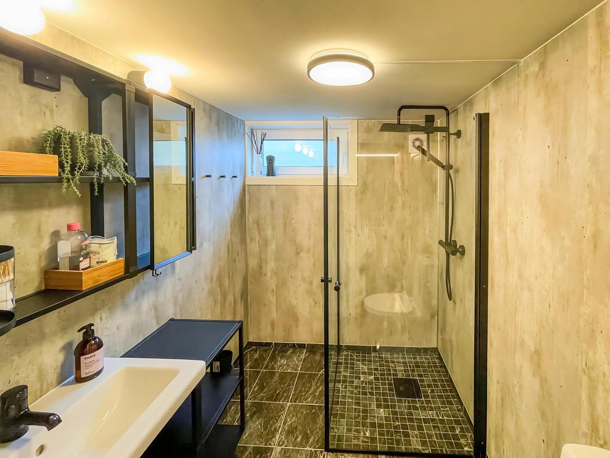 Appartamento Andalsnes Underground Flat Esterno foto